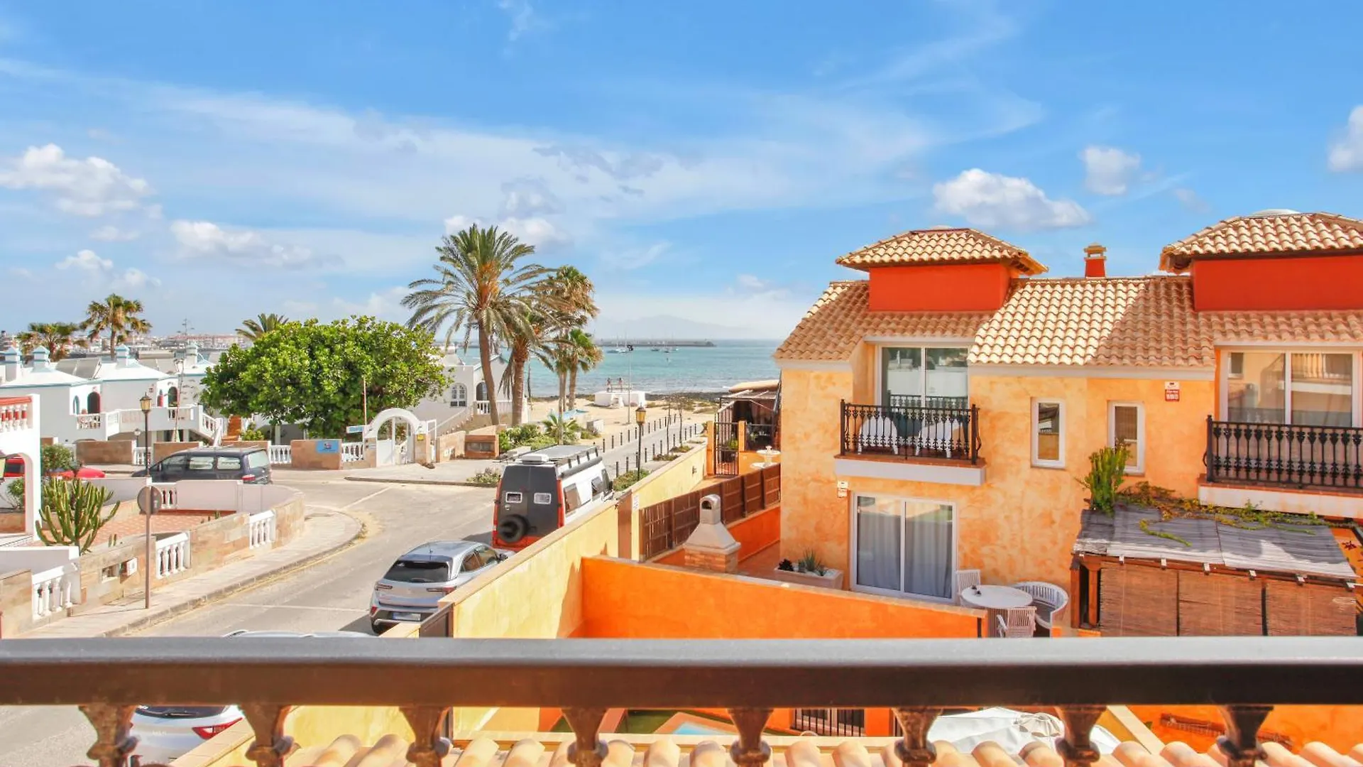 Amazing Villa By The Beach With Private Pool Corralejo