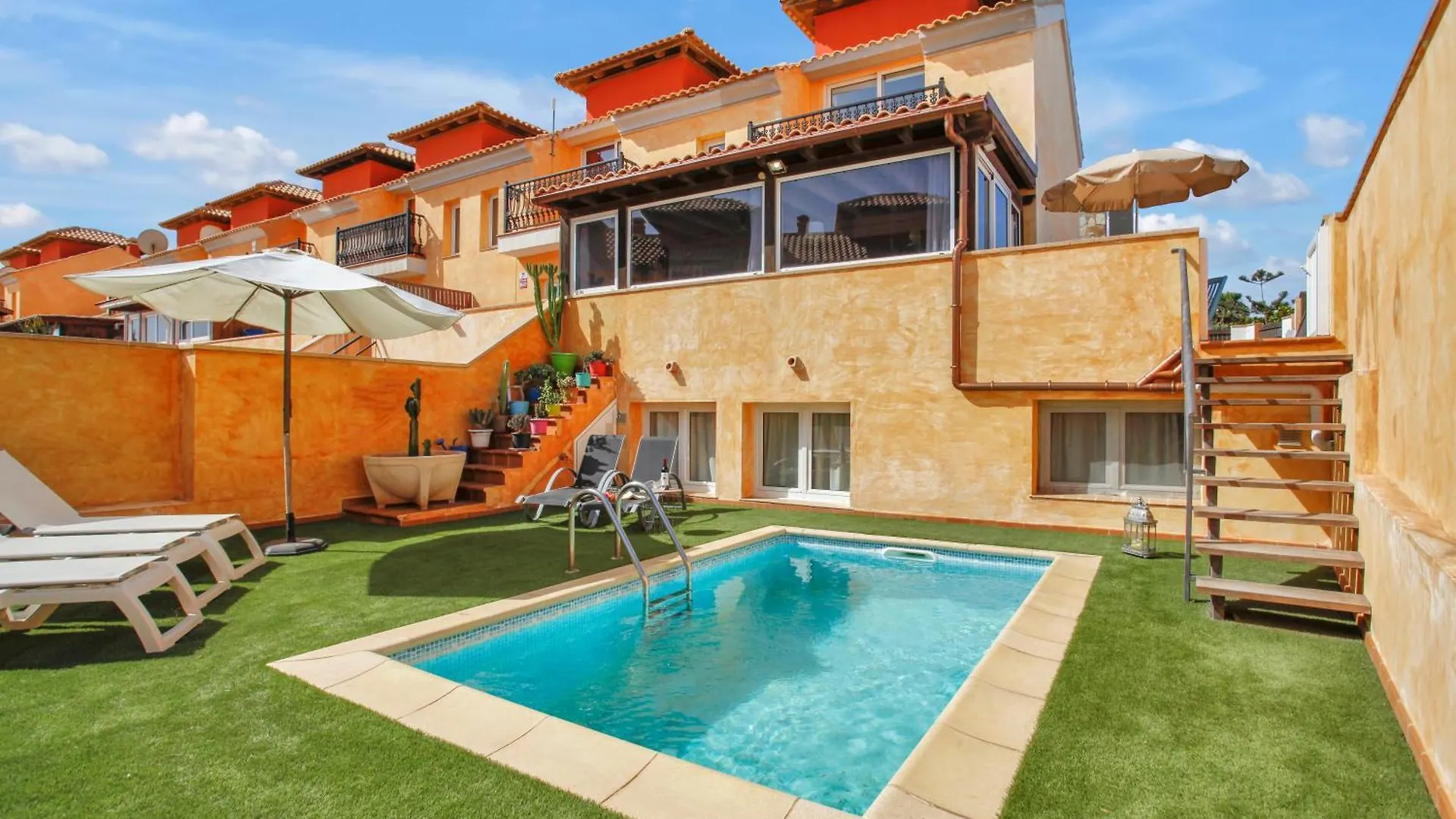 Amazing Villa By The Beach With Private Pool Corralejo Spanien